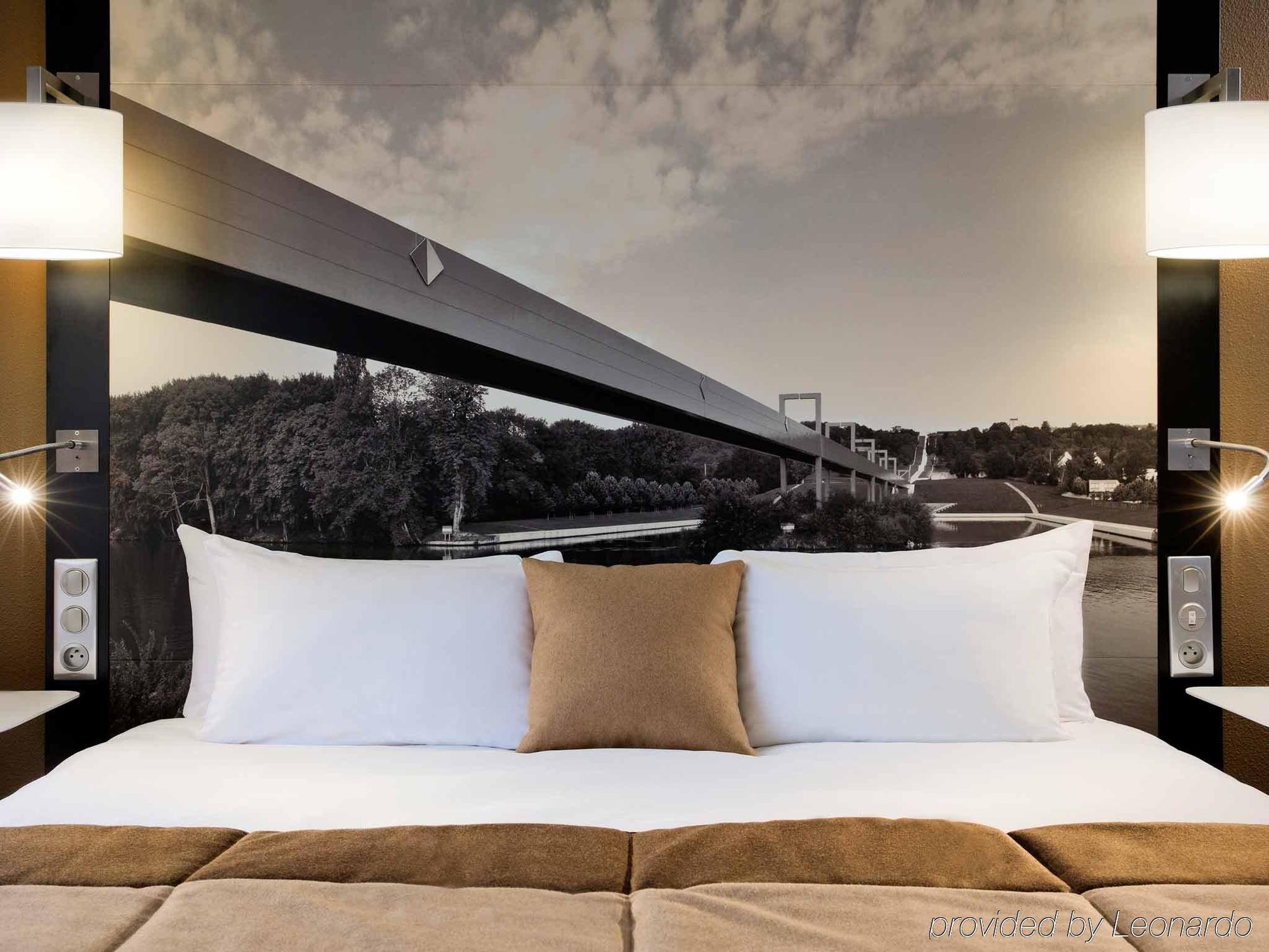 Mercure Cergy Pontoise Centre Esterno foto
